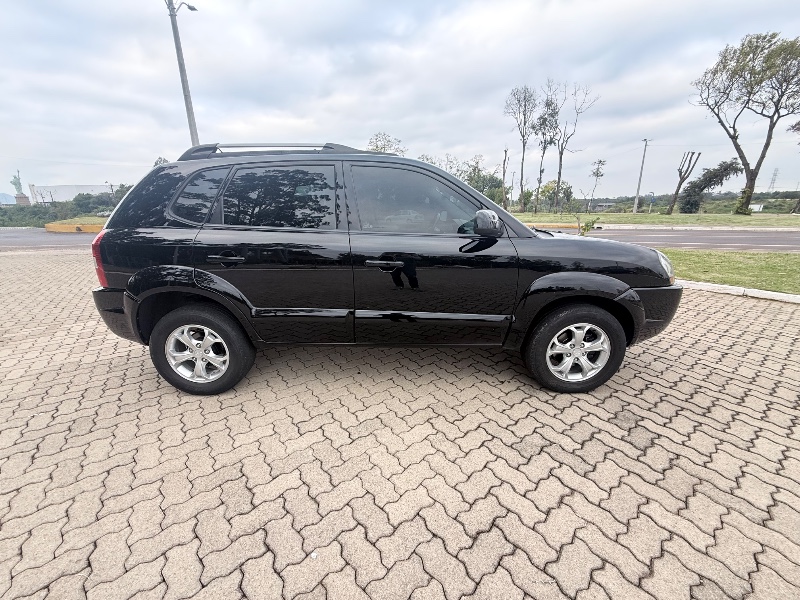 HYUNDAI TUCSON 2.0 GLS 2009/2009 ELY AUTOMÓVEIS LAJEADO / Carros no Vale