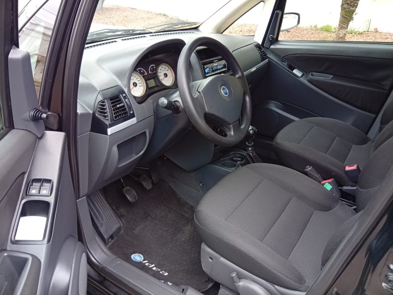 FIAT IDEA 1.4 ELX 8V 2005/2006 ALTERNATIVA VEÍCULOS LAJEADO / Carros no Vale