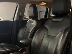 JEEP COMPASS 2.0 16V LONGITUDE 2016/2017 JM AUTOMÓVEIS VENÂNCIO AIRES / Carros no Vale