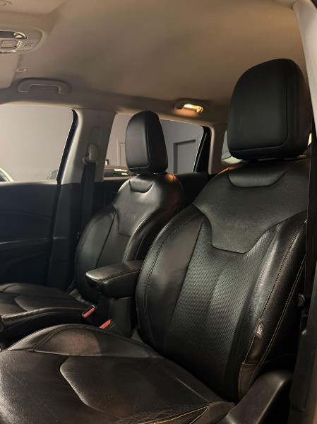JEEP COMPASS 2.0 16V LONGITUDE 2016/2017 JM AUTOMÓVEIS VENÂNCIO AIRES / Carros no Vale JEEP COMPASS 2.0 16V LONGITUDE 2016/2017 JM AUTOMÓVEIS VENÂNCIO AIRES / Carros no Vale