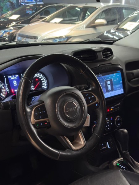 JEEP RENEGADE 1.8 16V LONGITUDE 2018/2018 JM AUTOMÓVEIS VENÂNCIO AIRES / Carros no Vale