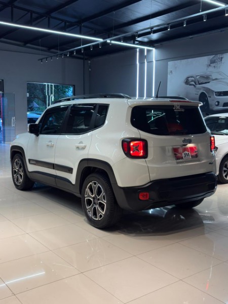 JEEP RENEGADE 1.8 16V LONGITUDE 2018/2018 JM AUTOMÓVEIS VENÂNCIO AIRES / Carros no Vale