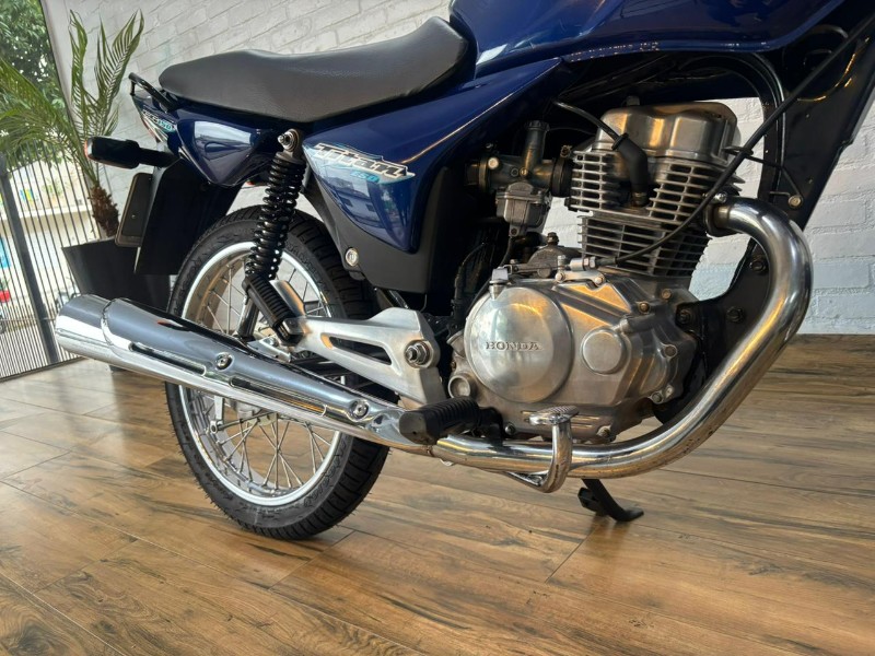 HONDA MOTOS CG 150 TITAN ESD /2006 RT 811 VEÍCULOS ARROIO DO MEIO / Carros no Vale HONDA MOTOS CG 150 TITAN ESD /2006 RT 811 VEÍCULOS ARROIO DO MEIO / Carros no Vale