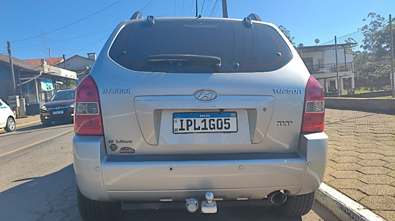 HYUNDAI TUCSON 2.0 16V MEC. 2007/2007 ADRIANO VEÍCULOS CRUZEIRO DO SUL / Carros no Vale