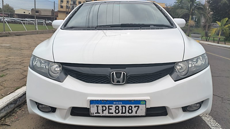 HONDA CIVIC 1.8 LXS 16V FLEX 4P AUTOMÁTICO 2008/2008 ADRIANO VEÍCULOS CRUZEIRO DO SUL / Carros no Vale
