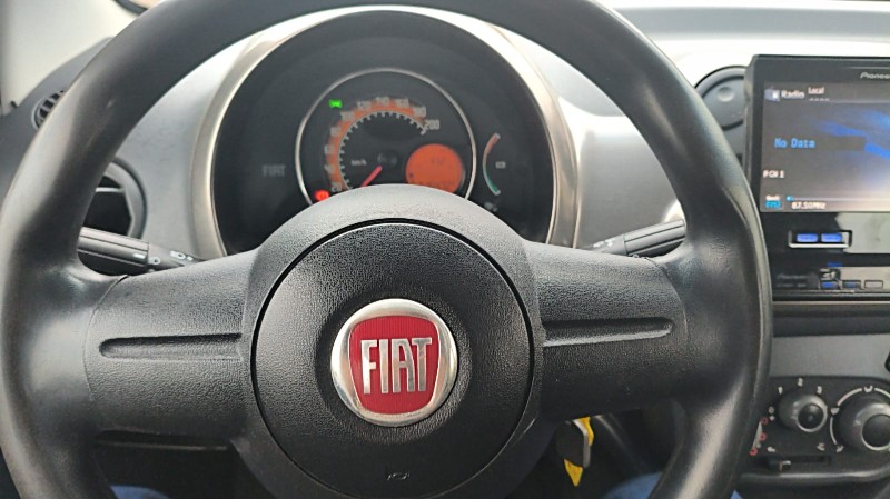 FIAT UNO 1.0 EVO VIVACE 8V FLEX 4P MANUAL 2012/2013 ADRIANO VEÍCULOS CRUZEIRO DO SUL / Carros no Vale