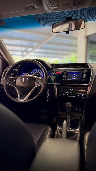 HONDA CITY 1.5 EXL 16V FLEX 4P AUTOMÁTICO 2015/2015 MALAGGI VEÍCULOS ENCANTADO / Carros no Vale HONDA CITY 1.5 EXL 16V FLEX 4P AUTOMÁTICO 2015/2015 MALAGGI VEÍCULOS ENCANTADO / Carros no Vale