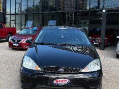 FORD FOCUS SEDAN FOCUS SEDAN 2.0 FLEX 4P AUT. 2004/2004 NEURI VEÍCULOS LAJEADO / Carros no Vale
