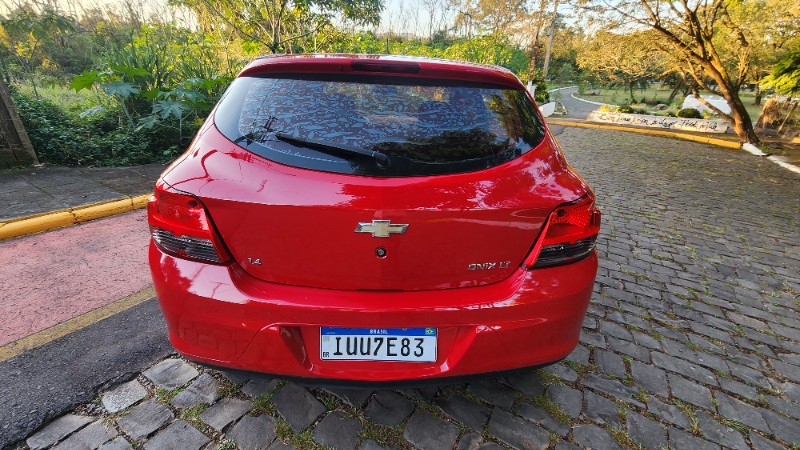 CHEVROLET ONIX 1.4 LT 2013/2014 FERNANDO AUTOMÓVEIS | REVENDA DE CARROS ARROIO DO MEIO ARROIO DO MEIO / Carros no Vale