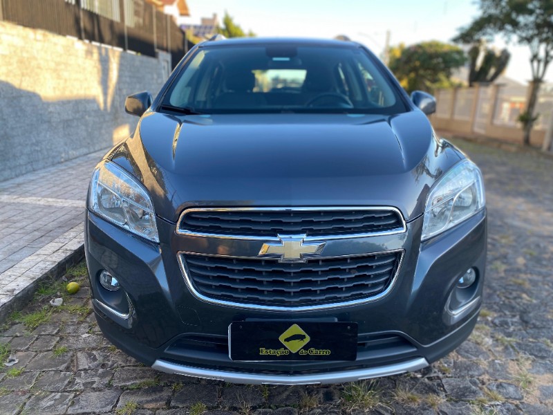 CHEVROLET TRACKER FREERIDE 1.8 2013/2014 ESTAÇÃO DO CARRO ESTRELA / Carros no Vale
