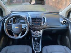 CHEVROLET TRACKER FREERIDE 1.8 2013/2014 ESTAÇÃO DO CARRO ESTRELA / Carros no Vale