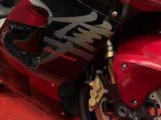 SUZUKI MOTOS GSX 1300 R HAYABUSA /2007 EXCLUSIVO VEÍCULOS SANTA CRUZ DO SUL / Carros no Vale
