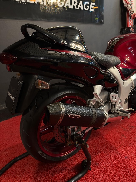 SUZUKI MOTOS GSX 1300 R HAYABUSA /2007 EXCLUSIVO VEÍCULOS SANTA CRUZ DO SUL / Carros no Vale