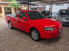 VOLKSWAGEN SAVEIRO 1.6 CE 2005/2006 RICARDO VEÍCULOS TEUTÔNIA / Carros no Vale