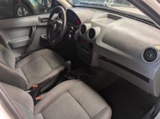 VOLKSWAGEN GOL 1.0 CITY 2011/2012 RICARDO VEÍCULOS TEUTÔNIA / Carros no Vale