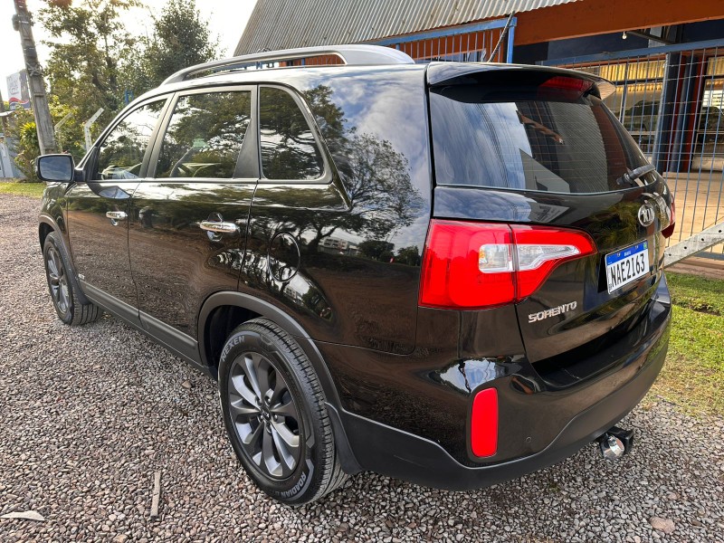 KIA SORENTO EX2 3.5 /2015 MENEGHINI VEÍCULOS ARROIO DO MEIO / Carros no Vale KIA SORENTO EX2 3.5 /2015 MENEGHINI VEÍCULOS ARROIO DO MEIO / Carros no Vale