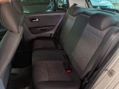 VOLKSWAGEN FOX 1.0 MI TREND 8V 2012/2013 RICARDO VEÍCULOS TEUTÔNIA / Carros no Vale