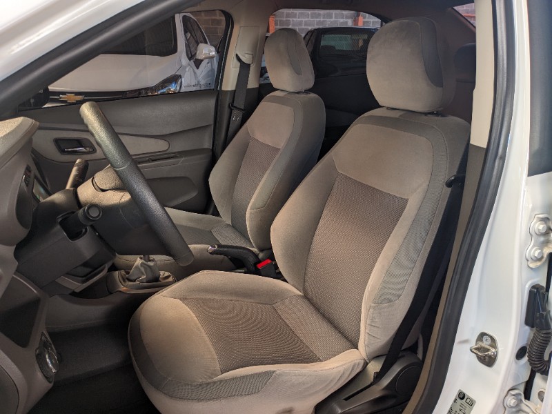 CHEVROLET COBALT 1.4 LTZ 2014/2015 RICARDO VEÍCULOS TEUTÔNIA / Carros no Vale