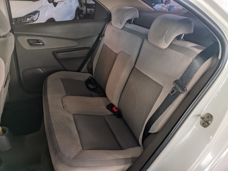 CHEVROLET COBALT 1.4 LTZ 2014/2015 RICARDO VEÍCULOS TEUTÔNIA / Carros no Vale