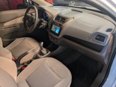 CHEVROLET COBALT 1.4 LTZ 2014/2015 RICARDO VEÍCULOS TEUTÔNIA / Carros no Vale