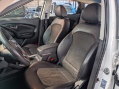 HYUNDAI IX35 2.0 GL 4X2 16V FLEX 4P AUTOMÁTICO 2017/2018 RICARDO VEÍCULOS TEUTÔNIA / Carros no Vale