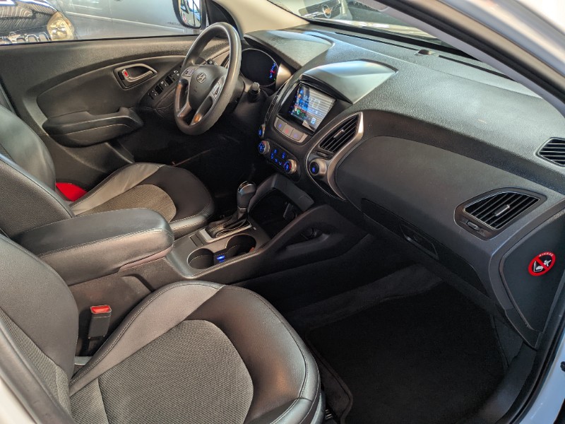 HYUNDAI IX35 2.0 GL 4X2 16V FLEX 4P AUTOMÁTICO 2017/2018 RICARDO VEÍCULOS TEUTÔNIA / Carros no Vale HYUNDAI IX35 2.0 GL 4X2 16V FLEX 4P AUTOMÁTICO 2017/2018 RICARDO VEÍCULOS TEUTÔNIA / Carros no Vale