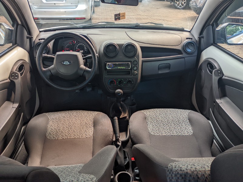 FORD KA 1.0 2013 2012/2013 RICARDO VEÍCULOS TEUTÔNIA / Carros no Vale FORD KA 1.0 2013 2012/2013 RICARDO VEÍCULOS TEUTÔNIA / Carros no Vale