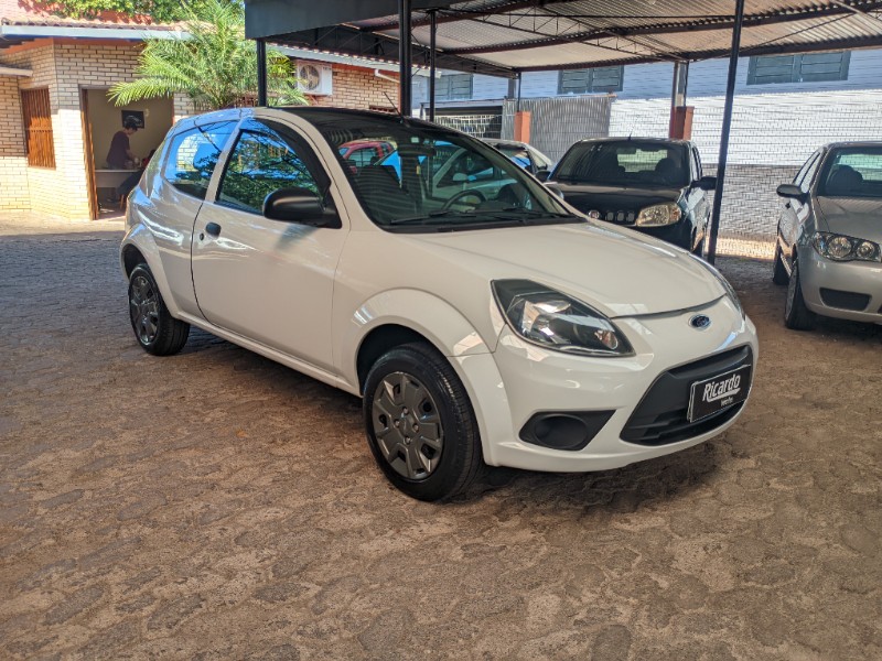 FORD KA 1.0 2013 2012/2013 RICARDO VEÍCULOS TEUTÔNIA / Carros no Vale FORD KA 1.0 2013 2012/2013 RICARDO VEÍCULOS TEUTÔNIA / Carros no Vale