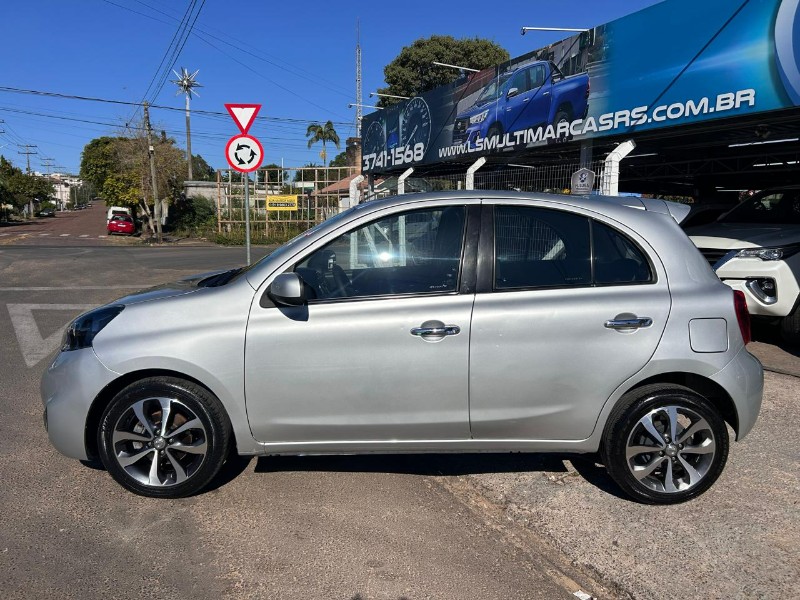 NISSAN MARCH SL 1.6 16V FLEXSTART 5P MEC. 2015/2015 LS MULTIMARCAS VENÂNCIO AIRES / Carros no Vale