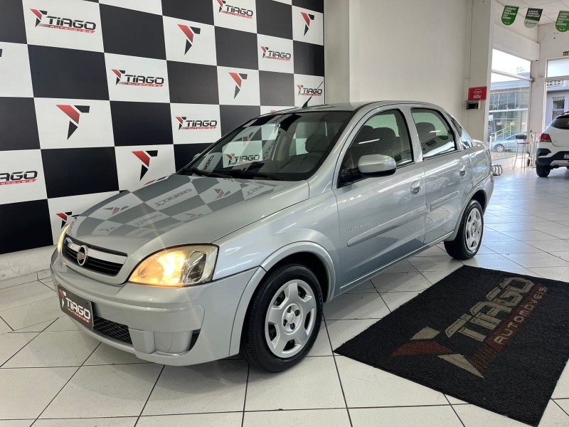 CHEVROLET CORSA SEDAN PREMIUM 1.4 8V FLEX 2009 2010/2010 TIAGO AUTOMÓVEIS VENÂNCIO AIRES / Carros no Vale