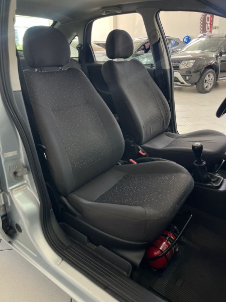 CHEVROLET CORSA SEDAN PREMIUM 1.4 8V FLEX 2009 2010/2010 TIAGO AUTOMÓVEIS VENÂNCIO AIRES / Carros no Vale