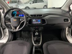 CHEVROLET ONIX HATCH LT 1.4 8V FLEXPOWER 5P MEC. 2016/2016 TIAGO AUTOMÓVEIS VENÂNCIO AIRES / Carros no Vale
