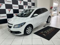 CHEVROLET ONIX HATCH LT 1.4 8V FLEXPOWER 5P MEC. 2016/2016 TIAGO AUTOMÓVEIS VENÂNCIO AIRES / Carros no Vale