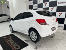 CHEVROLET ONIX HATCH LT 1.4 8V FLEXPOWER 5P MEC. 2016/2016 TIAGO AUTOMÓVEIS VENÂNCIO AIRES / Carros no Vale
