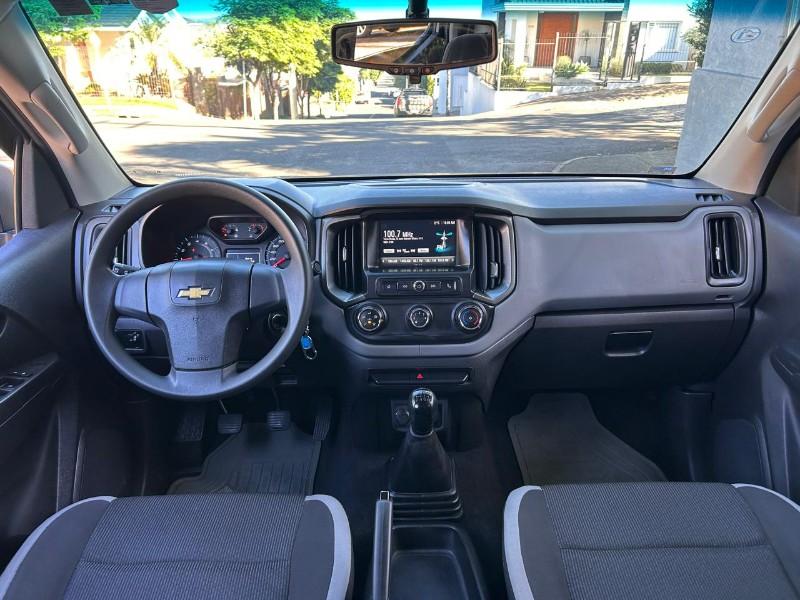 CHEVROLET S-10 ADVANTAGE 2.5 FLEX 4X2 CD 2017/2017 LS MULTIMARCAS VENÂNCIO AIRES / Carros no Vale