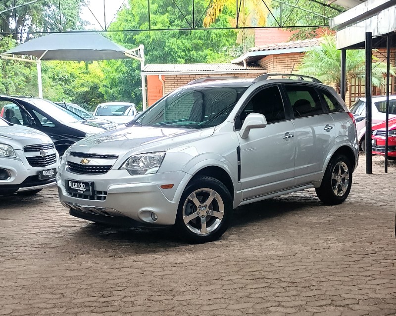 CHEVROLET CAPTIVA 3.0 SFI AWD V6 24V 2011/2011 RICARDO VEÍCULOS TEUTÔNIA / Carros no Vale