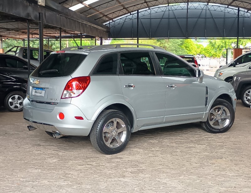 CHEVROLET CAPTIVA 3.0 SFI AWD V6 24V 2011/2011 RICARDO VEÍCULOS TEUTÔNIA / Carros no Vale