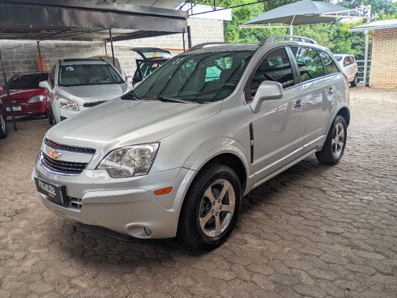 CHEVROLET CAPTIVA 3.0 SFI AWD V6 24V 2011/2011 RICARDO VEÍCULOS TEUTÔNIA / Carros no Vale