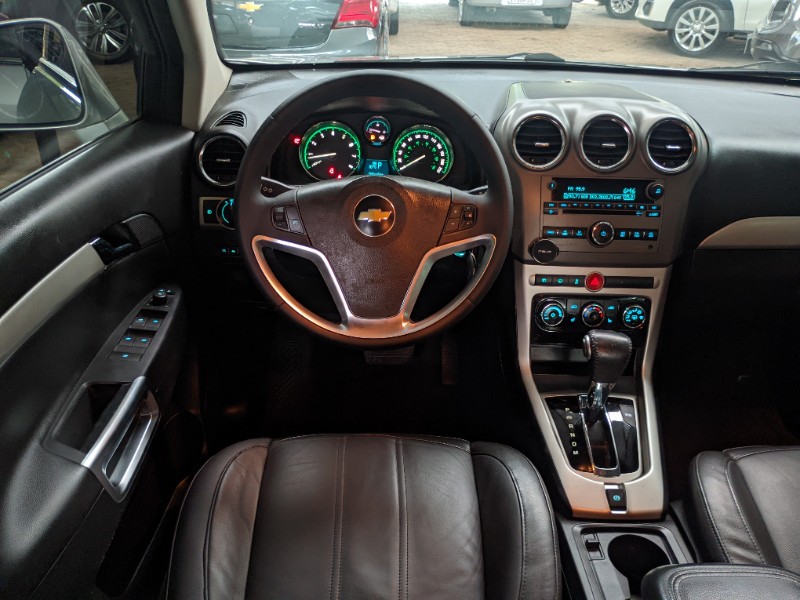 CHEVROLET CAPTIVA 3.0 SFI AWD V6 24V 2011/2011 RICARDO VEÍCULOS TEUTÔNIA / Carros no Vale