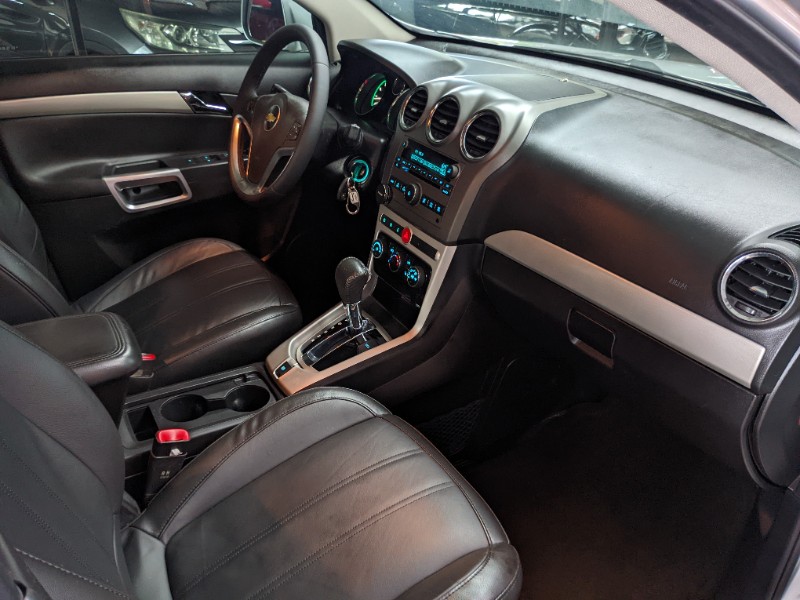 CHEVROLET CAPTIVA 3.0 SFI AWD V6 24V 2011/2011 RICARDO VEÍCULOS TEUTÔNIA / Carros no Vale