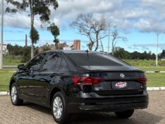 VOLKSWAGEN VIRTUS 1.6 MSI FLEX 16V 5P MEC /2019 NEURI VEÍCULOS LAJEADO / Carros no Vale