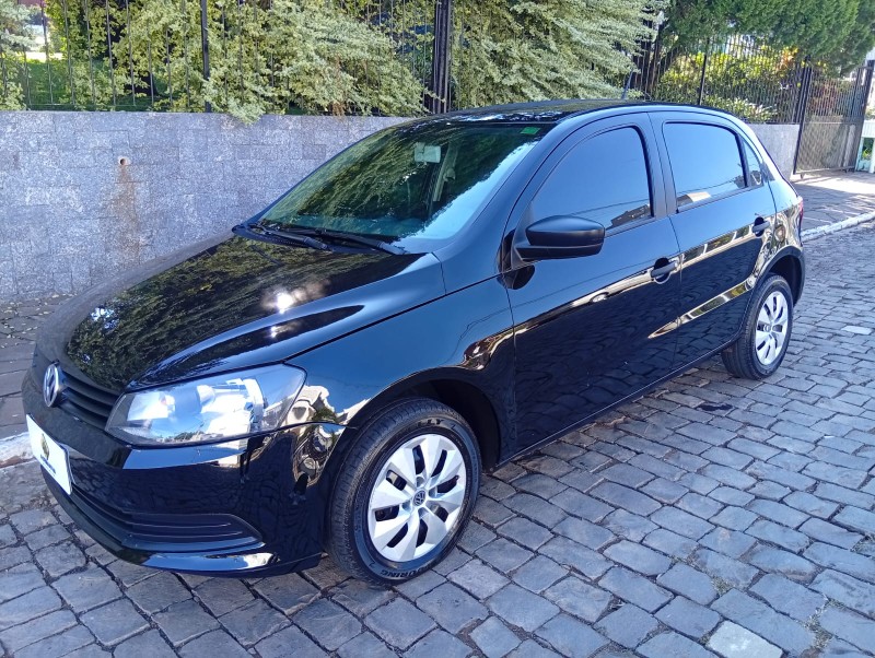 VOLKSWAGEN GOL TL 1.0 2014/2015 ALTERNATIVA VEÍCULOS LAJEADO / Carros no Vale