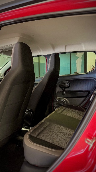 FIAT MOBI 1.0 EVO FLEX TREKKING MANUAL 2022/2022 MALAGGI VEÍCULOS ENCANTADO / Carros no Vale