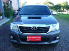 TOYOTA HILLUX CD SRV 2013/2014 PREMIUM AUTOMÓVEIS ARROIO DO MEIO / Carros no Vale