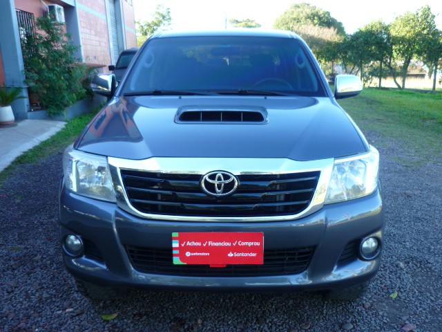 TOYOTA HILLUX CD SRV 2013/2014 PREMIUM AUTOMÓVEIS ARROIO DO MEIO / Carros no Vale TOYOTA HILLUX CD SRV 2013/2014 PREMIUM AUTOMÓVEIS ARROIO DO MEIO / Carros no Vale