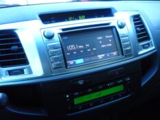 TOYOTA HILLUX CD SRV 2013/2014 PREMIUM AUTOMÓVEIS ARROIO DO MEIO / Carros no Vale