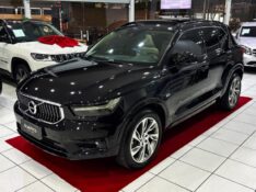 VOLVO XC40 T-4 INSCRIPTION 2.0 190CV FWD 2020/2021 DUARTE VEÍCULOS PORTO ALEGRE / Carros no Vale