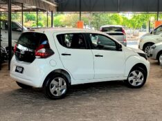 FIAT MOBI 1.0 8V EVO LIKE 2019/2020 RICARDO VEÍCULOS TEUTÔNIA / Carros no Vale