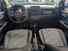 FIAT MOBI 1.0 8V EVO LIKE 2019/2020 RICARDO VEÍCULOS TEUTÔNIA / Carros no Vale