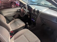 CHEVROLET CELTA 1.0 LT 8V 2014 2013/2014 RICARDO VEÍCULOS TEUTÔNIA / Carros no Vale